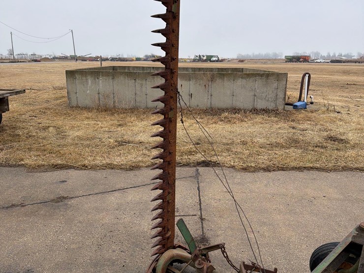 john-deere-8-image-13