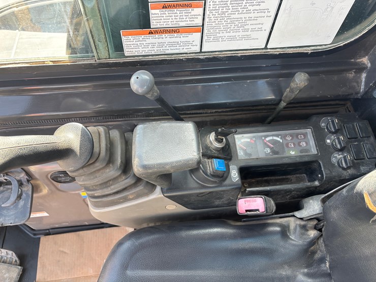 2009-case-cx50b-image-14