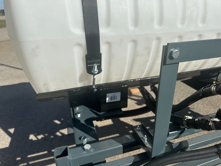 #32797-•-**unused-bowman-agmate-30'-200-gallon-sprayer-image-33