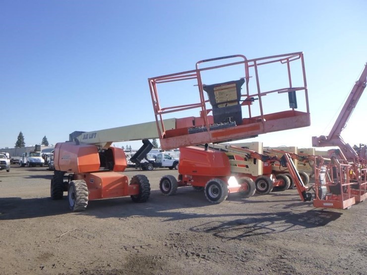 2013-jlg-600s-image-2