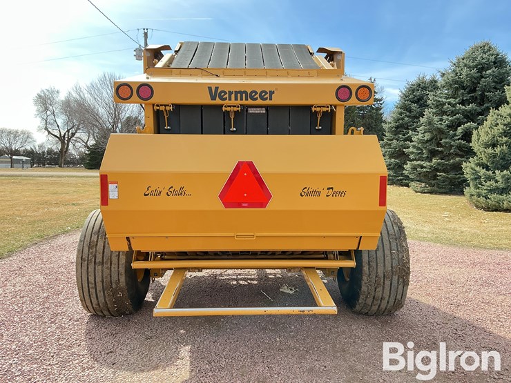 2023-vermeer-605n-cornstalk-special-image-6
