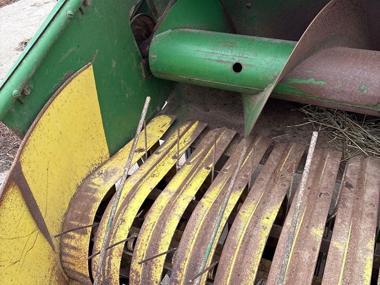 john-deere-24t-image-8