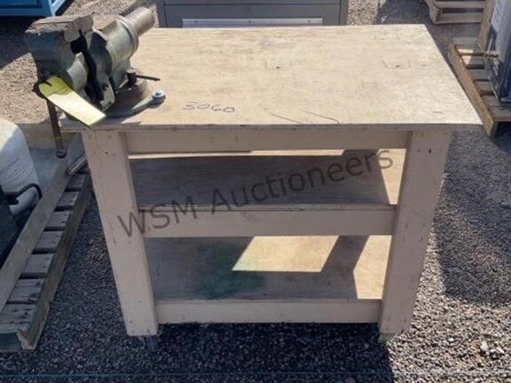 wood-work-table-w/-vice-image-3