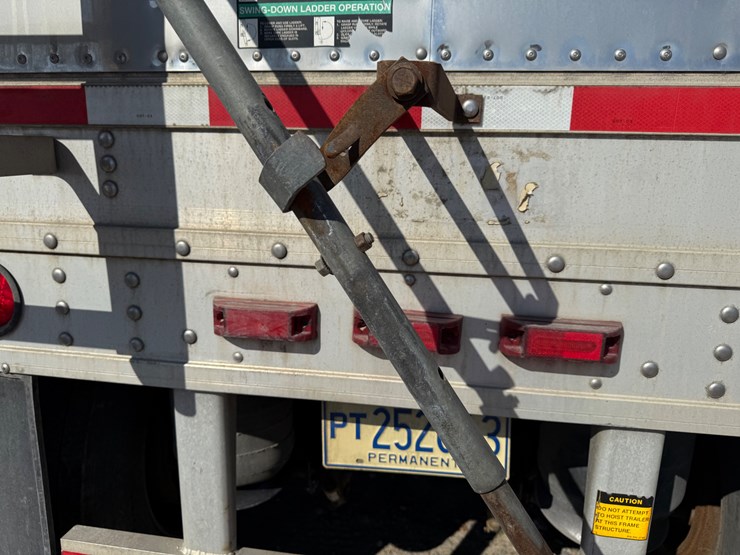 2015-timpte-hopper-bottom-image-9