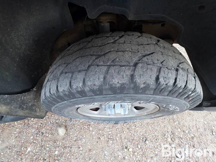 2002-chevrolet-1500-image-18