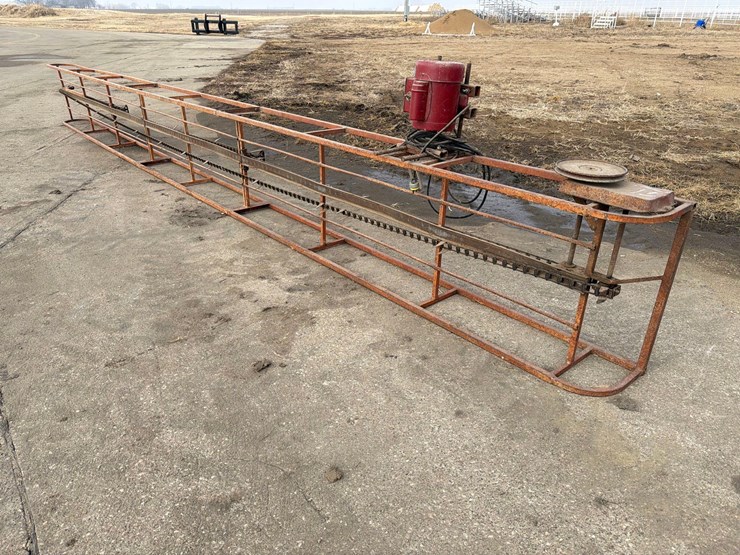 20ft-bale-elevator-image-1