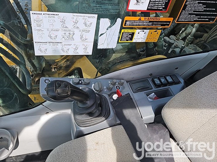 deere-160g-lc-image-33