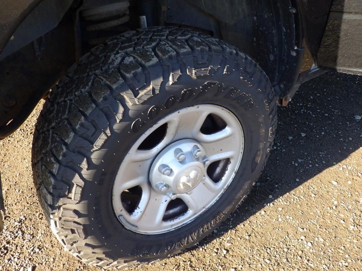 2015-dodge-2500-image-13