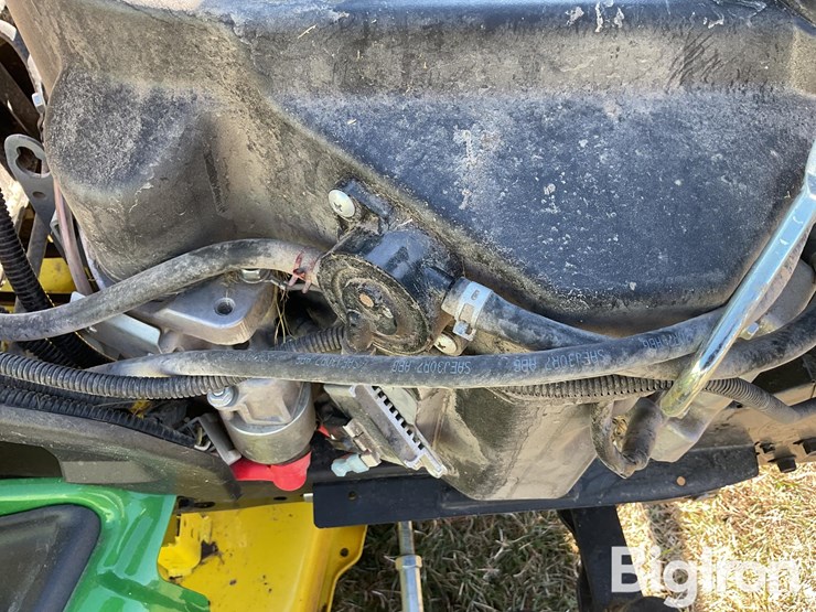 john-deere-x580-image-19