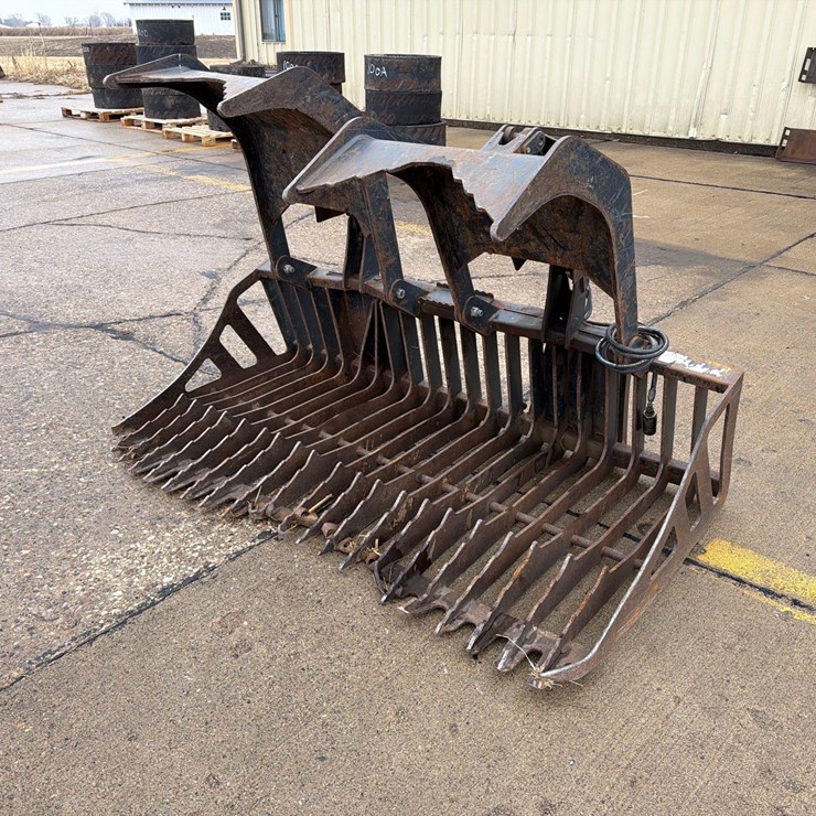 Skidloader 72” Grapple Bucket