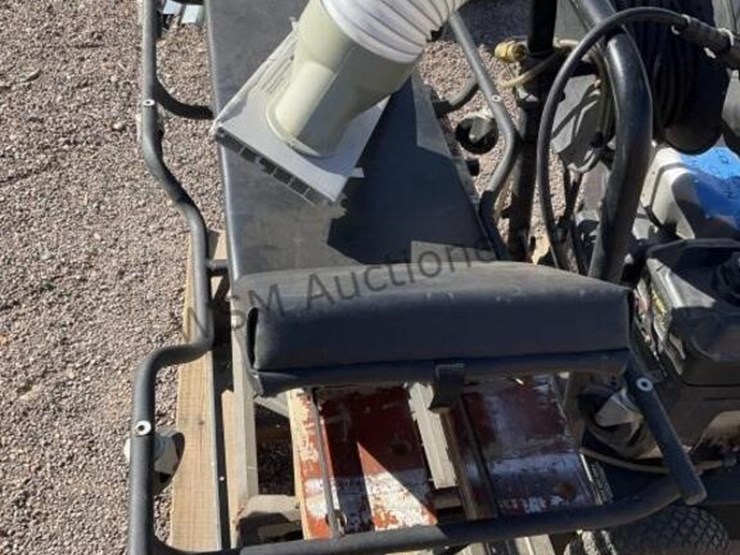 pallet-of-misc-tools,-portable-a/c,-pressure-image-5