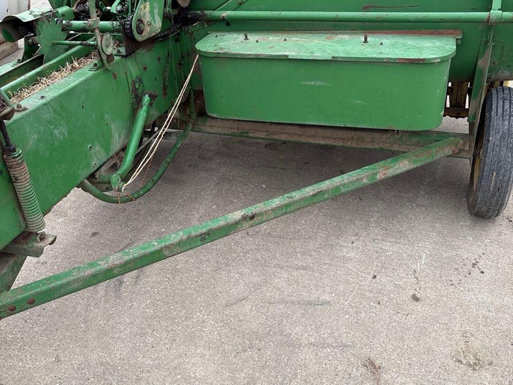 john-deere-24t-image-28