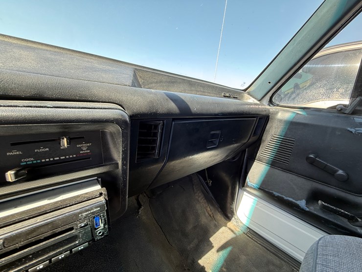 1988-ford-bronco-image-39