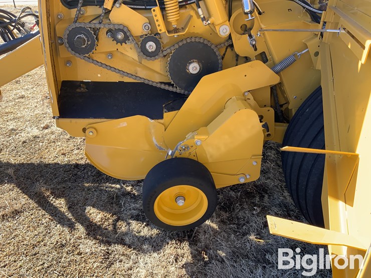 2022-vermeer-605n-image-19