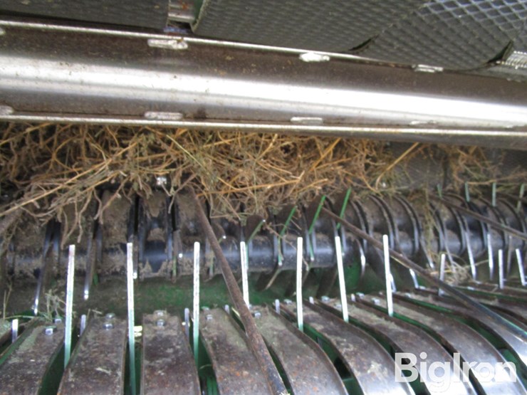 john-deere-568-image-16