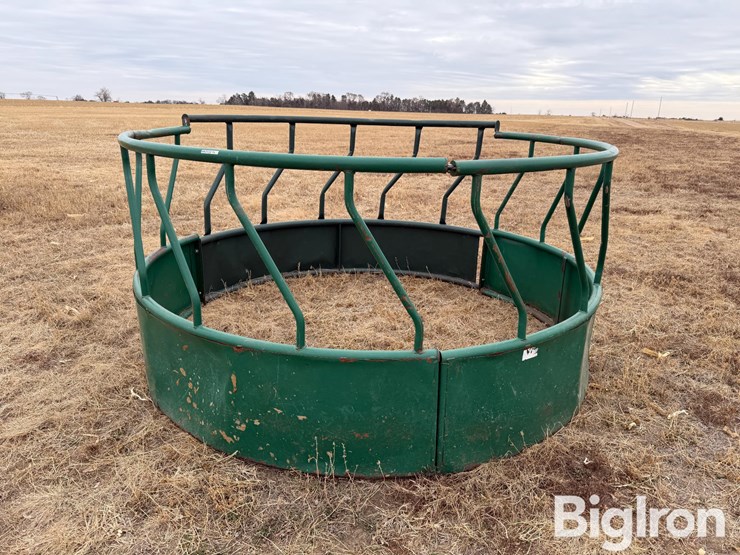 round-bale-feeder-image-11