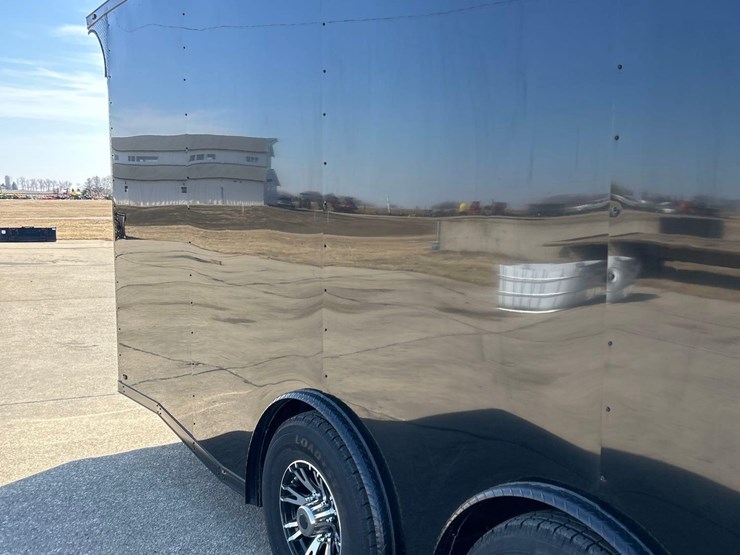 like-new--2025-steel-pines-cargo-llc-8-1/2ft-x-24ft-bumper-hitch-enclosed-trailer--1-owner-image-17