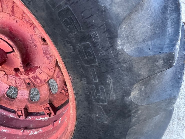 international-f706-image-10