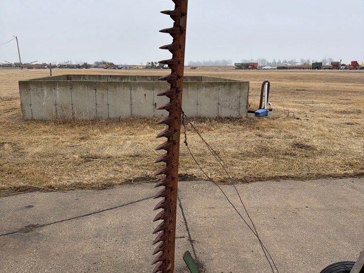 john-deere-8-image-3