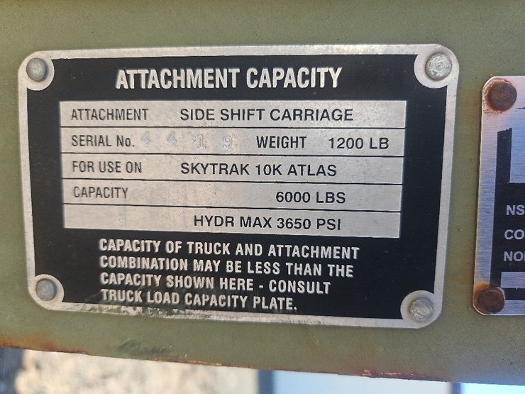 40"-hyd-side-shift-forks-image-8