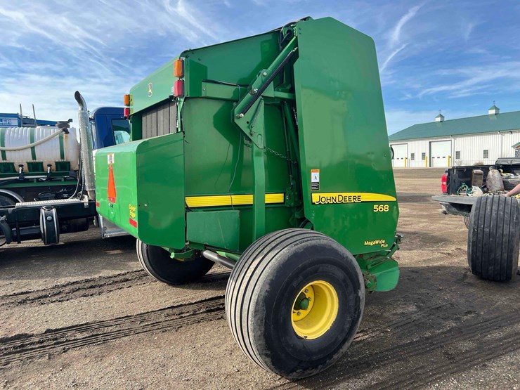 john-deere-568-image-6