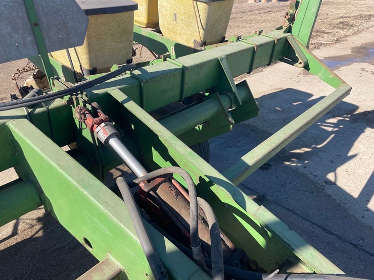 john-deere-7000-image-16