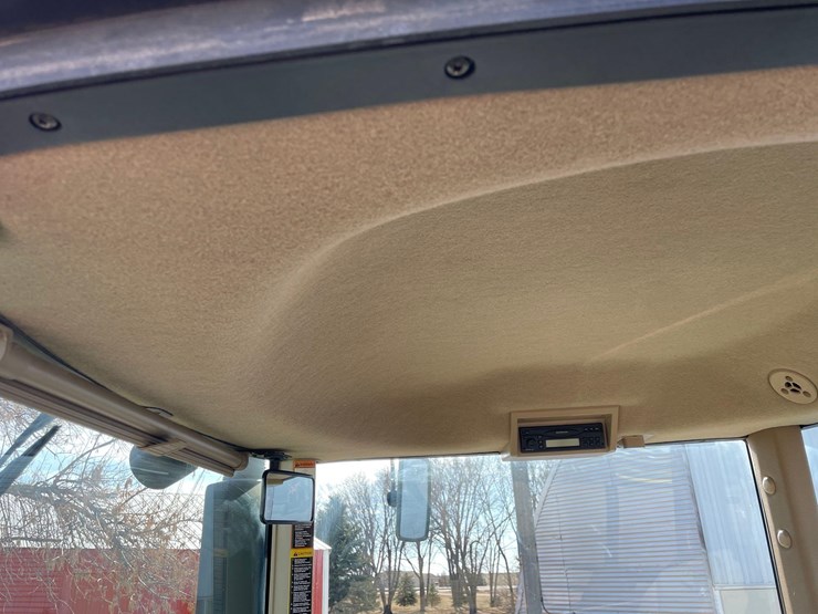 2007-john-deere-8230-image-45