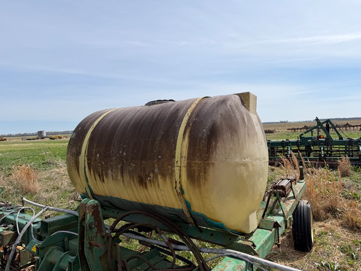 john-deere-12-image-50