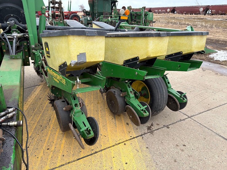 john-deere-1760-image-17