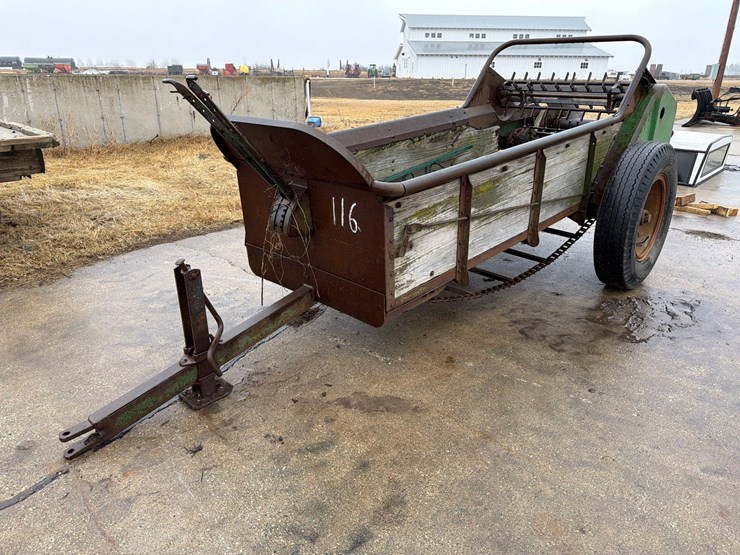 john-deere-10ft-manure-spreader-image-1