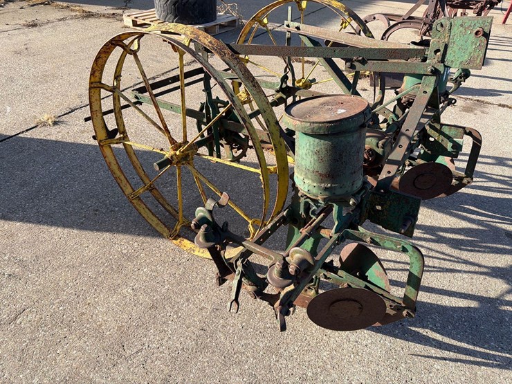 john-deere-2-image-8