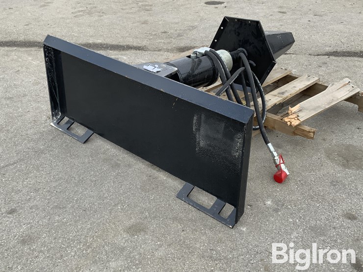 2025-massey-ferguson-730-image-5