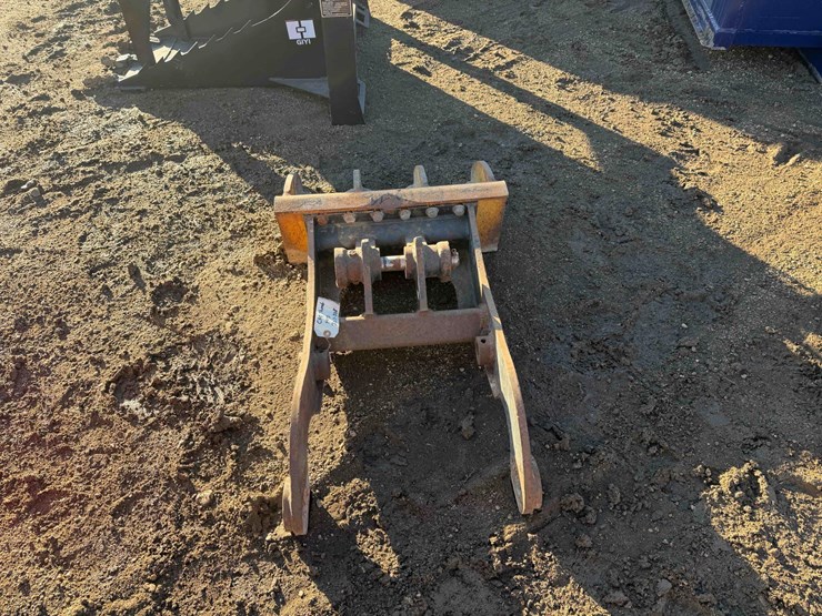 caterpillar-thumb-image-2