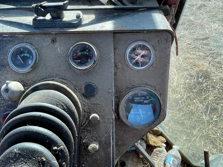 #2009-•-white-105-tractor-(melrose,-wi)-image-29