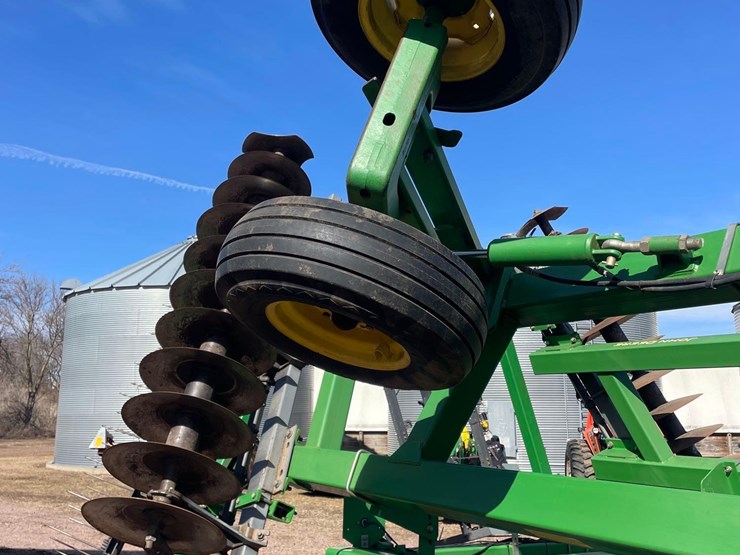 2005-john-deere-637-image-6