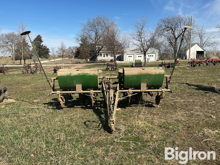 john-deere-1240-image-2