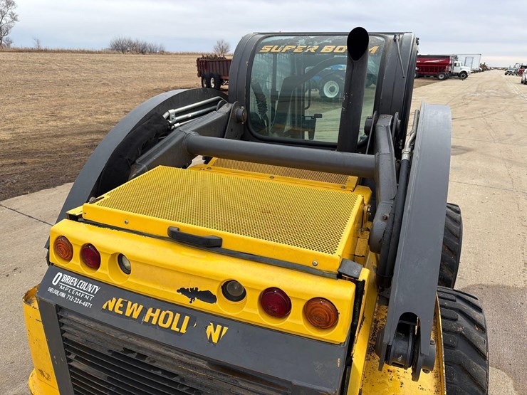 2018-new-holland-l234-image-21