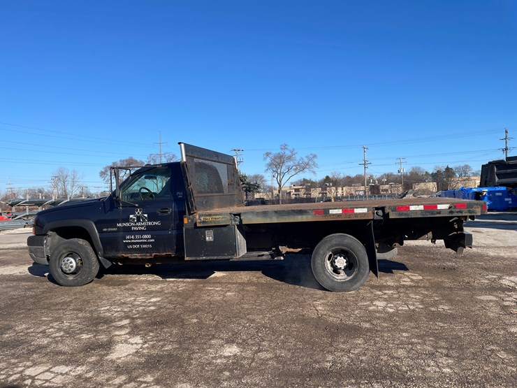 2005-chevrolet-3500-image-8