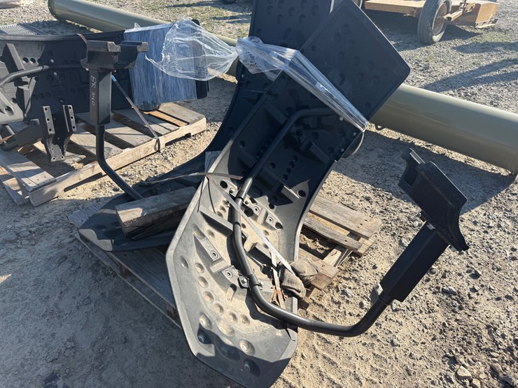 john-deere-8-image-8