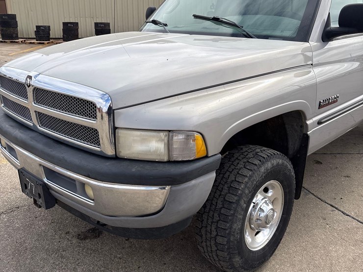 2001-dodge-ram-2500-image-10