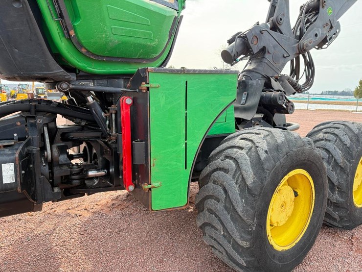 deere-1270e-image-30