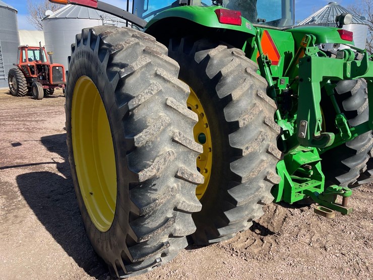 2004-john-deere-8120-image-11