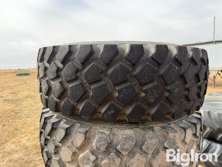 16.00r20-tires-&-rims-image-14