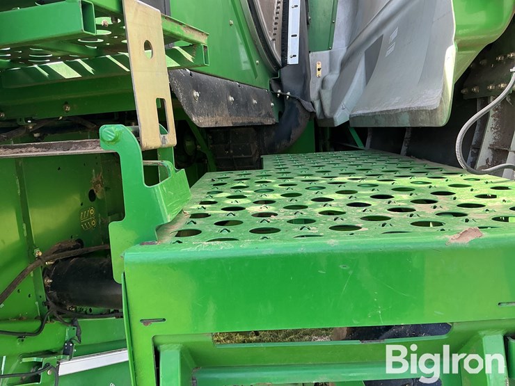 2013-john-deere-s670-image-18