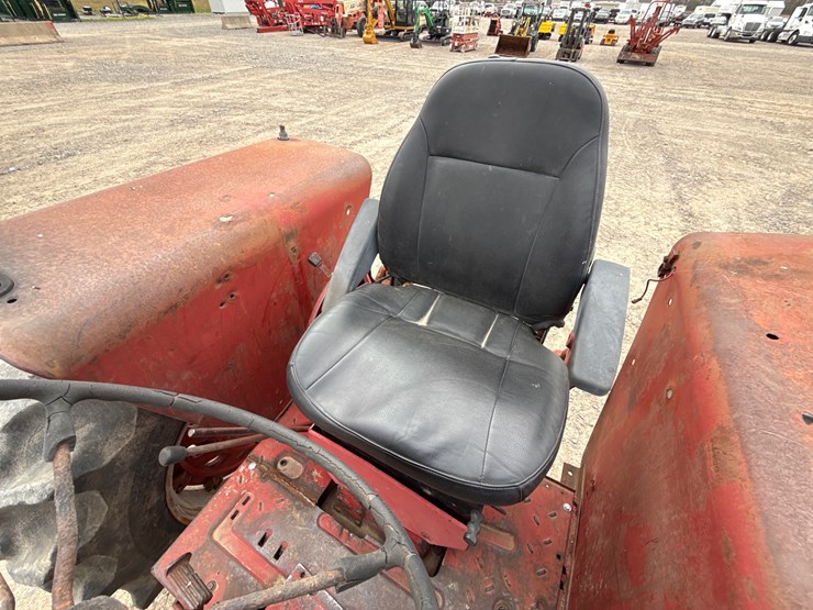 international-1400-image-31