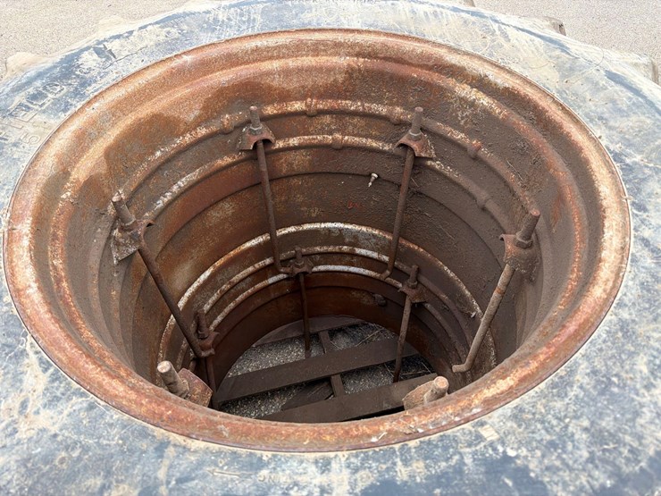 2–18.4-34-tractor-clamp-on-duals-image-8