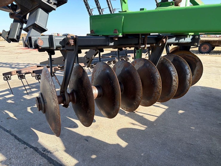 john-deere-630-image-23