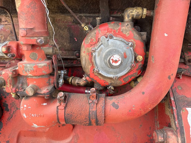 #75-•-mccormick-farmall-450-tractor-933-inv#-42875-image-32