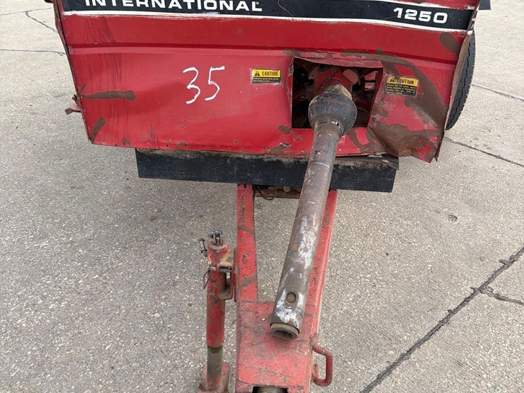 international-1250-image-10