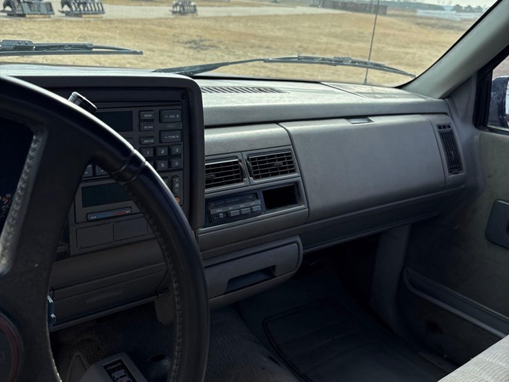 1993-gmc-sierra-1500-image-29
